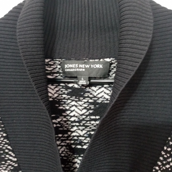 Jones New York Collection Short Sleeve 1 Button Super Stretch Cropped Cardigan - Picture 7 of 8